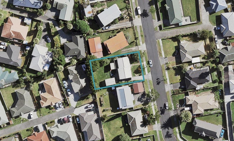 34 Wai Iti Place, Clendon Park, Auckland - Carousel 1