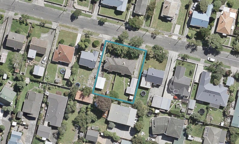 2/20 Rumgay Street, Fairfield, Lower Hutt - Carousel 1
