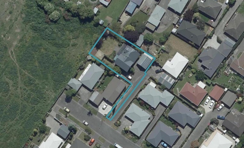 19 Honeysuckle Place, Northcote, Christchurch - Carousel 1