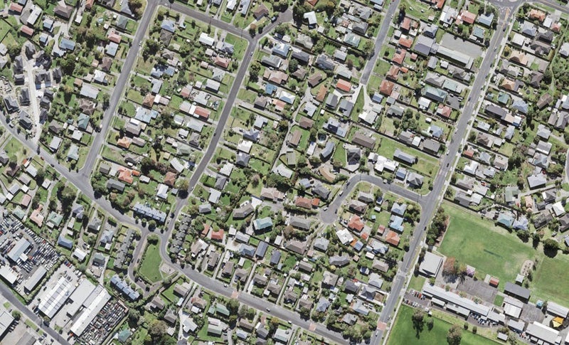 12 Laura Street, Kelston, Auckland - Carousel 1