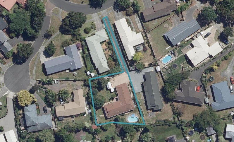 24 Meridian Place, Flagstaff, Hamilton - Carousel 1