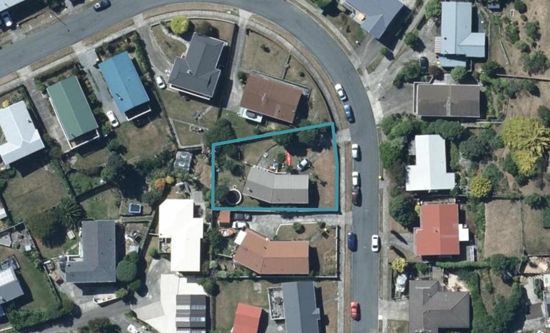 14 Inlet View, Titahi Bay, Porirua - Carousel 1