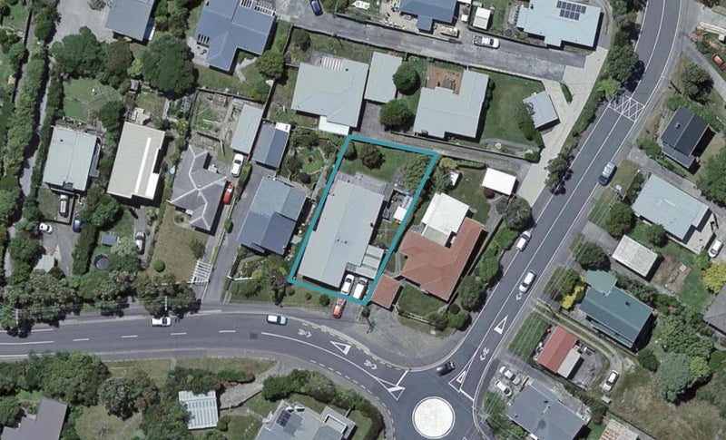 16 Haumia Street, Johnsonville, Wellington - Carousel 1