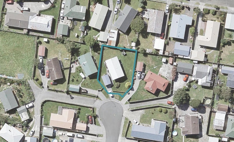 14 Honey Street, Wainuiomata, Lower Hutt - Carousel 1