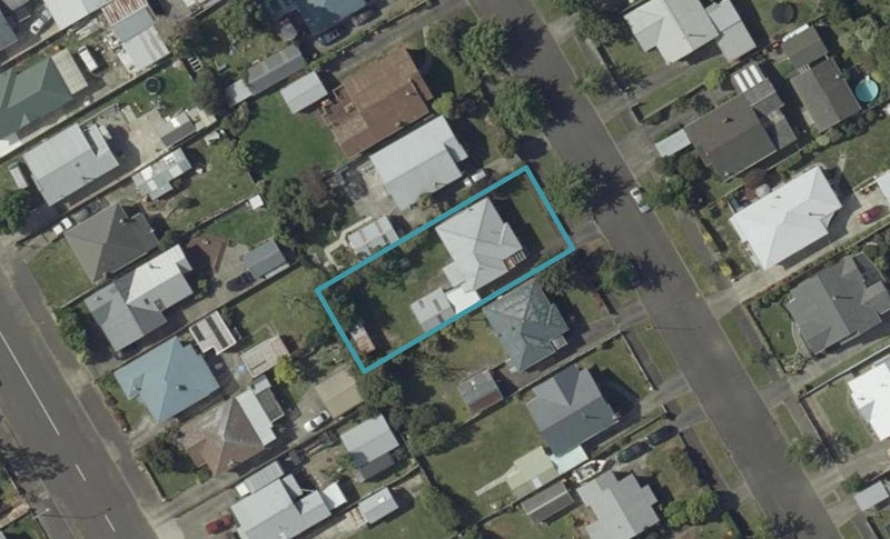 12 Burns Avenue, Takaro, Palmerston North - Carousel 1