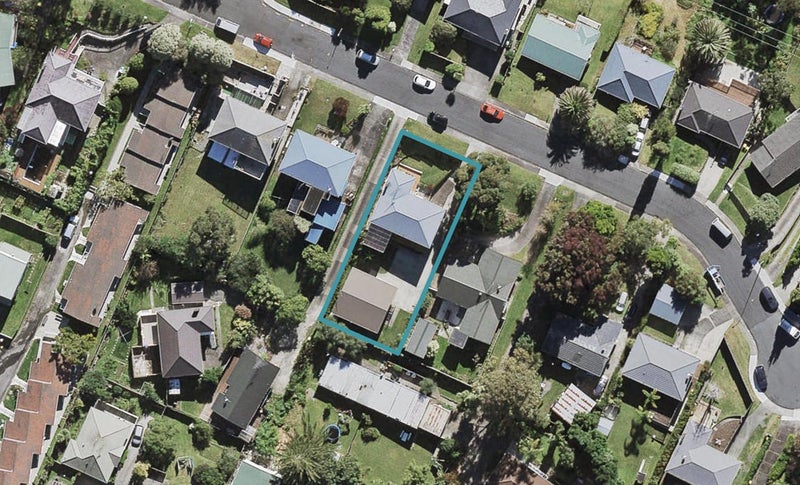 25 Camelot Place, Glenfield, Auckland - Carousel 1