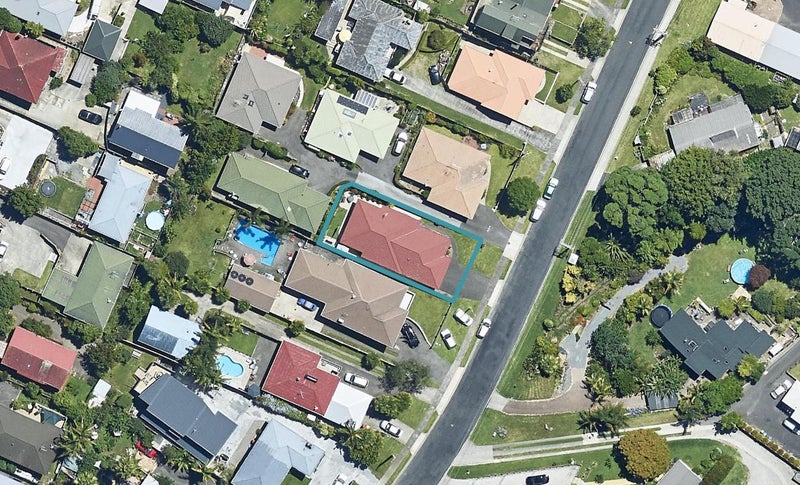 16 Churchill Road, Judea, Tauranga - Carousel 1