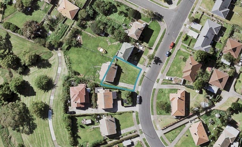 39 Epping Street, Glen Innes, Auckland - Carousel 1