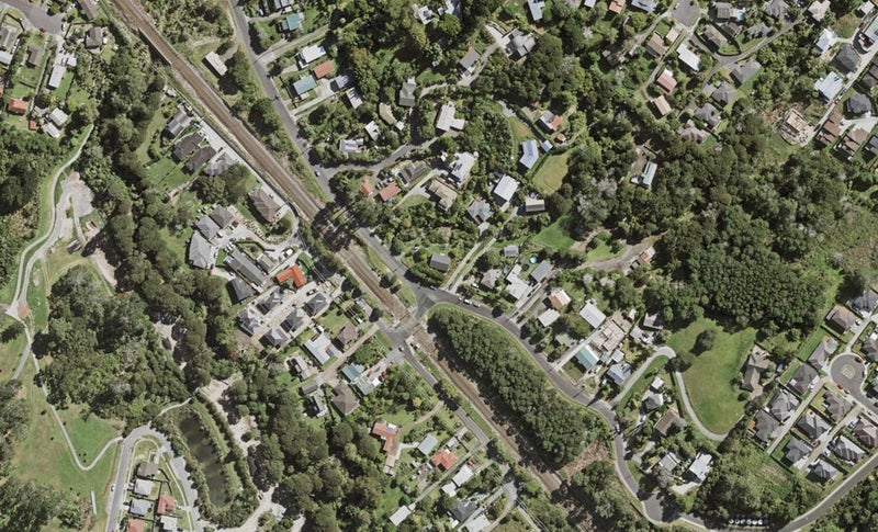 61 Rangeview Road, Sunnyvale, Auckland - Carousel 1