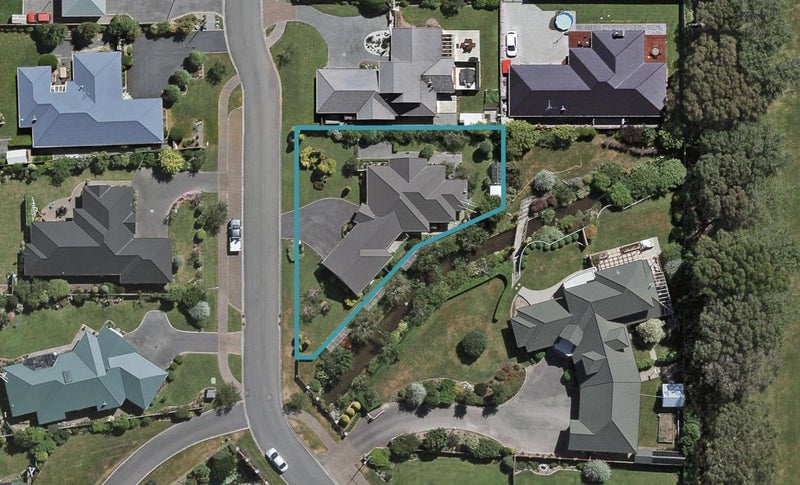 24 Glenroy Park Drive, Waikiwi, Invercargill - Carousel 1