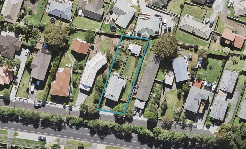 50 Triangle Road, Massey, Auckland - Carousel 1