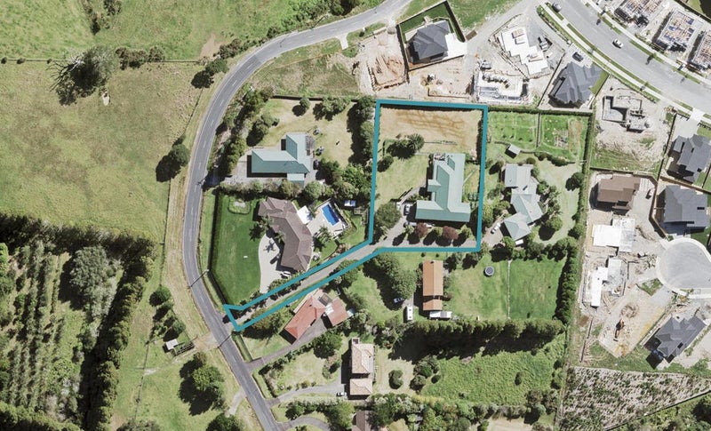 16A Christian Road, Swanson, Auckland - Carousel 1