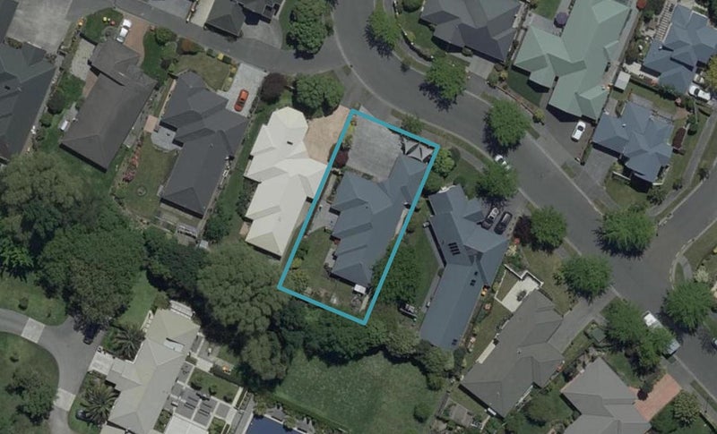 33 Chesterfield Mews, Russley, Christchurch - Carousel 1