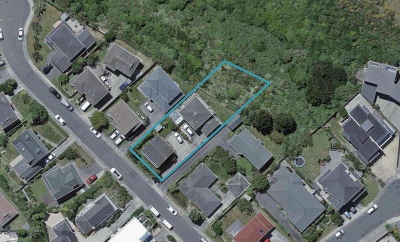 8 Shastri Terrace, Khandallah, Wellington - Carousel 1