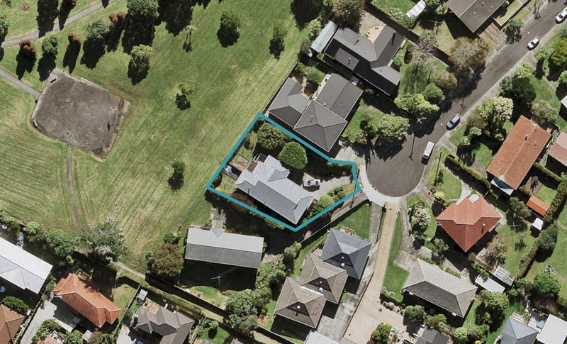 7 Lindsay Place, Hillsborough, Auckland - Carousel 1