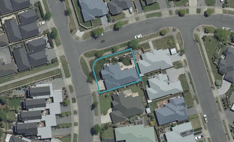 7 Saracen Avenue, Northwood, Christchurch - Carousel 1