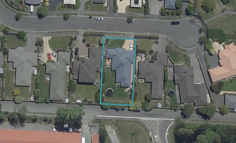 52 Aylsham Lane, Casebrook, Christchurch - Carousel 1