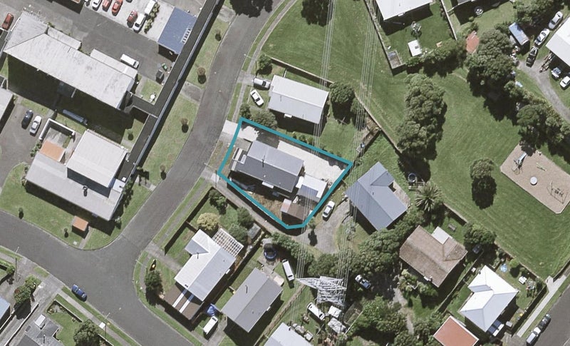 6 Maui Place, Spotswood, New Plymouth - Carousel 1