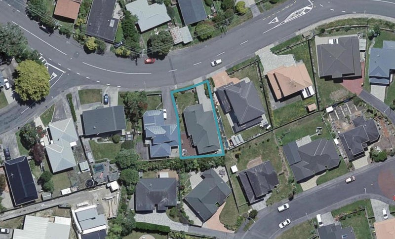 117 Bracken Road, Paparangi, Wellington - Carousel 1