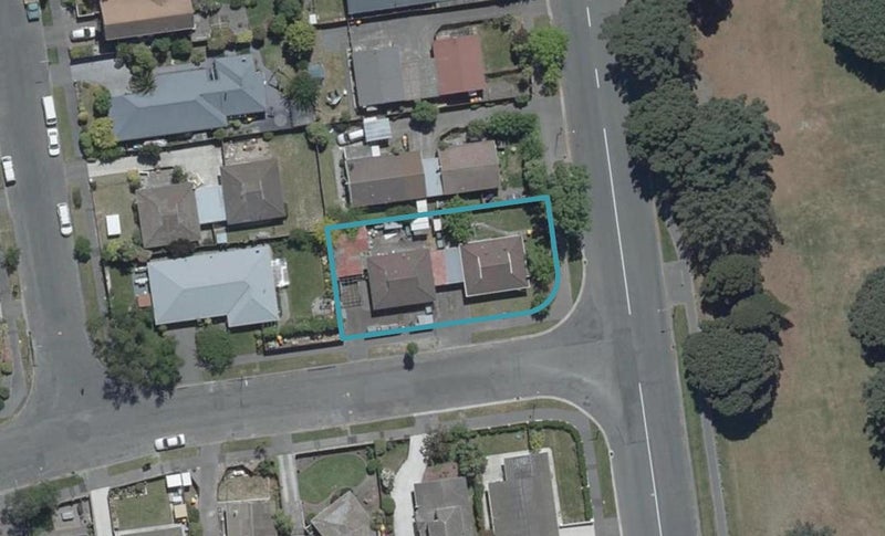 1/2 Chadlington Street, Parklands, Christchurch - Carousel 1