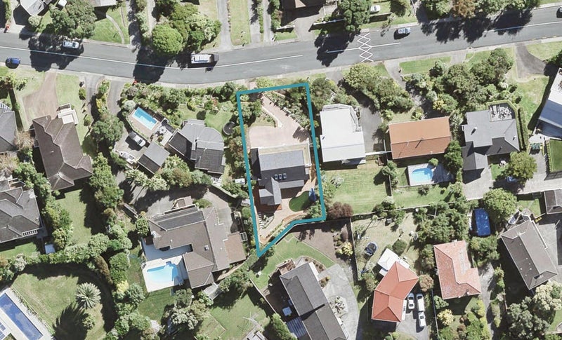 11 Danbury Drive, Torbay, Auckland - Carousel 1