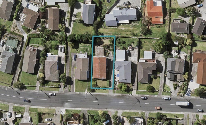46 Target Road, Totara Vale, Auckland - Carousel 1