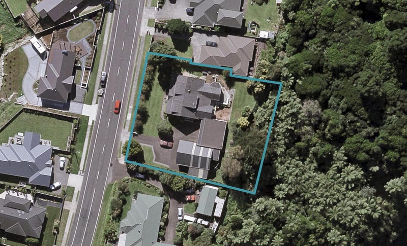 443 Mangorei Road, Highlands Park, New Plymouth - Carousel 1