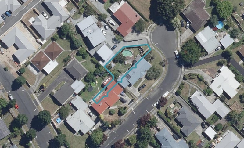 1/5 Bowen Place, St Andrews, Hamilton - Carousel 1