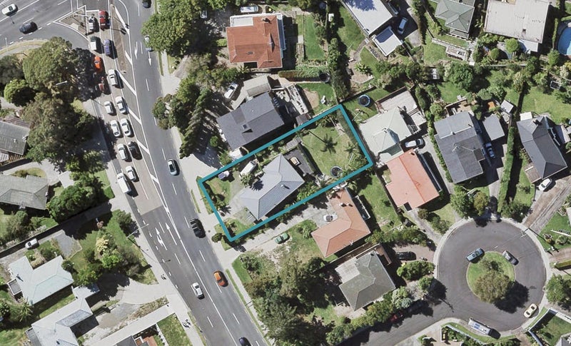 321 East Coast Road, Mairangi Bay, Auckland - Carousel 1