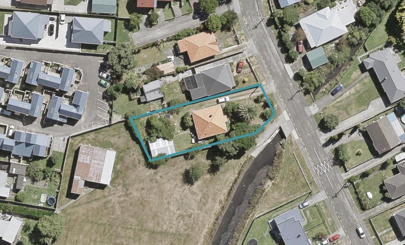 20 York Street, Moera, Lower Hutt - Carousel 1