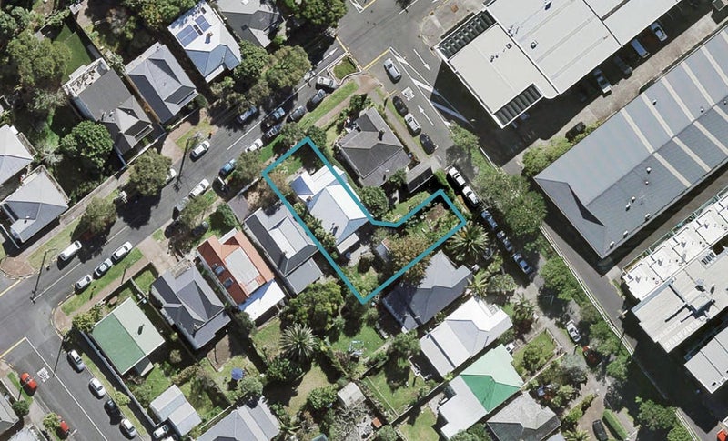 42 Crummer Road, Grey Lynn, Auckland - Carousel 1