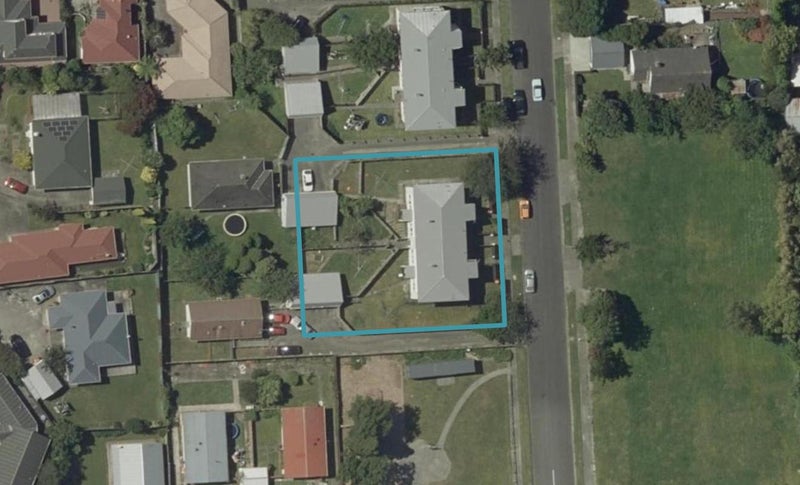 7 Crewe Crescent, Hokowhitu, Palmerston North - Carousel 1