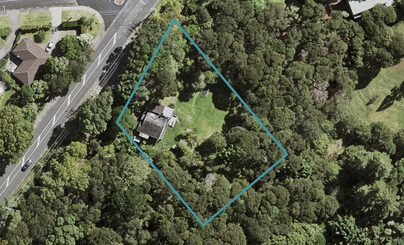 1/298 Titirangi Road, Titirangi, Auckland - Carousel 1