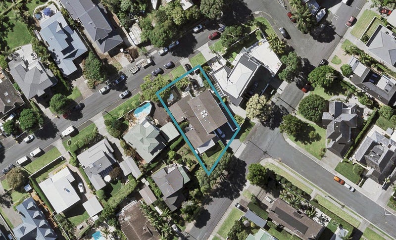 2/17 Cameron Street, Takapuna, Auckland - Carousel 1