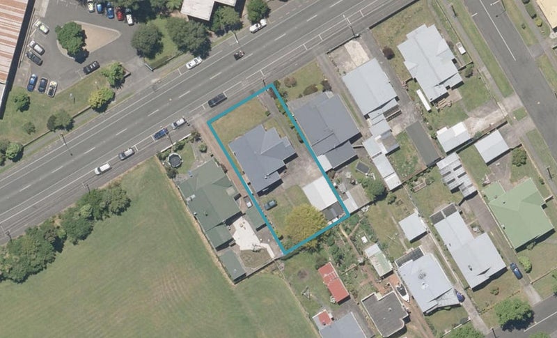 24 Jones Street, Whanganui East, Whanganui - Carousel 1