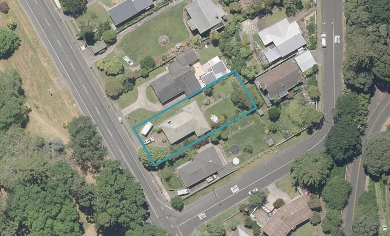 71 Anzac Parade, Whanganui East, Whanganui - Carousel 1