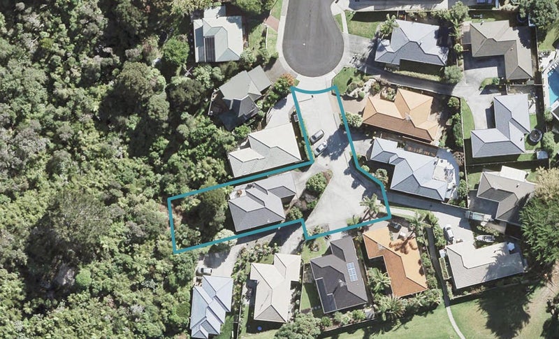 64 Danbury Drive, Torbay, Auckland - Carousel 1
