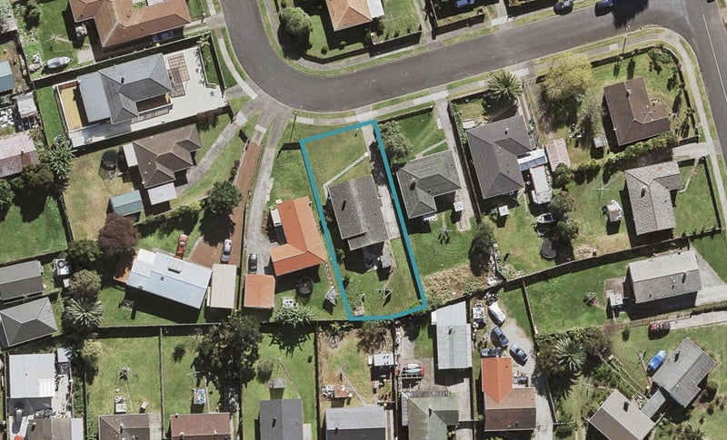 33 Corsair Crescent, Mangere, Auckland - Carousel 1