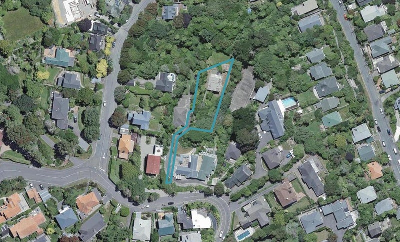 42 Homewood Avenue, Karori, Wellington - Carousel 1