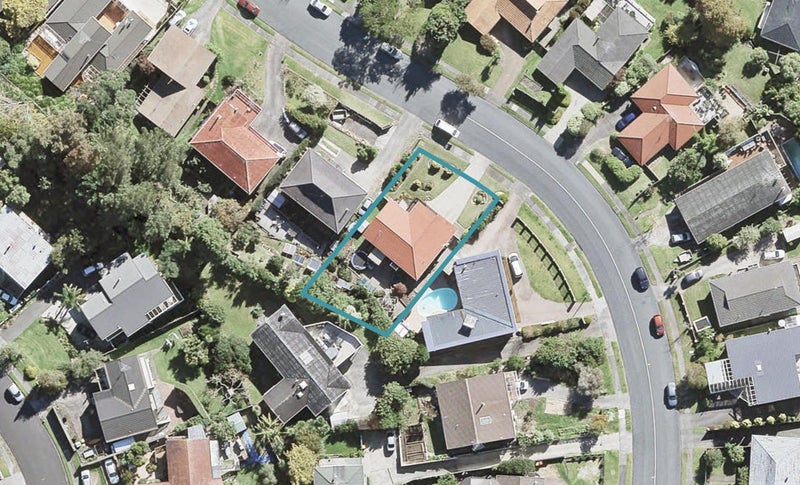 26 Stapleford Crescent, Browns Bay, Auckland - Carousel 1