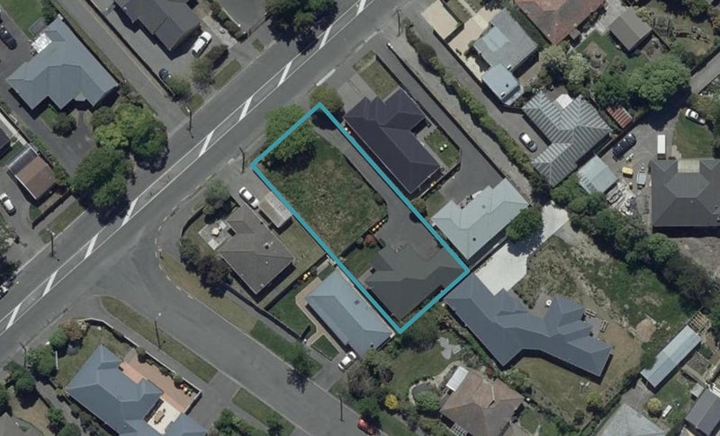 2/93 Aorangi Road, Bryndwr, Christchurch - Carousel 1