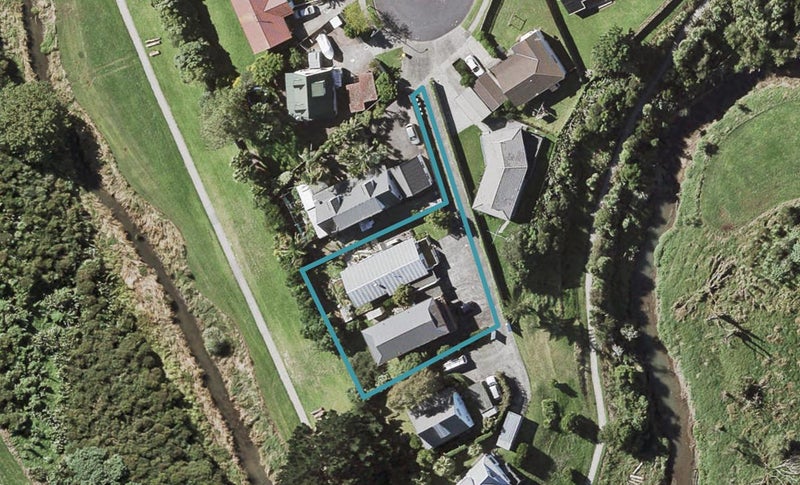 1/44 De Quincey Terrace, Highland Park, Auckland - Carousel 1