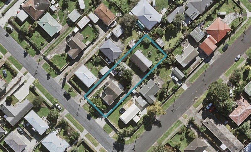 15A John Court Street, Birkenhead, Auckland - Carousel 1