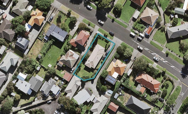 76 Lambeth Road, Sandringham, Auckland - Carousel 1