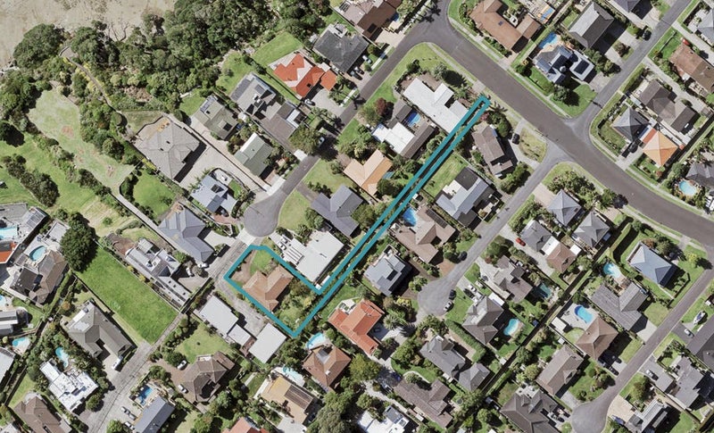 12 Falstaff Place, Half Moon Bay, Auckland - Carousel 1