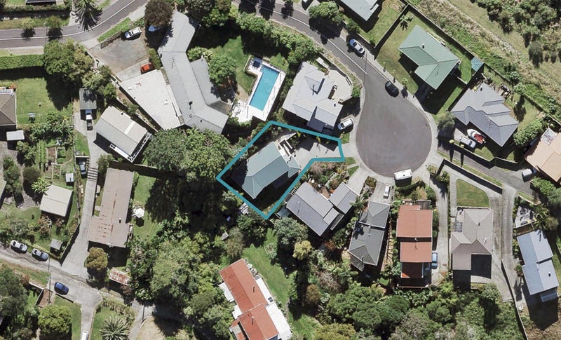 7 Longview Rise, Massey, Auckland - Carousel 1