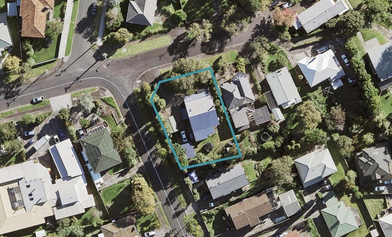 51 Batkin Road, New Windsor, Auckland - Carousel 1