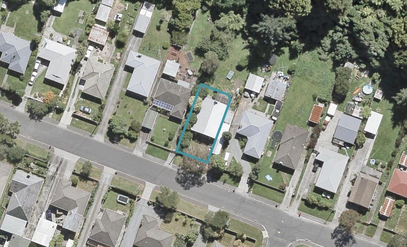 33 Gillespies Road, Birchville, Upper Hutt - Carousel 1