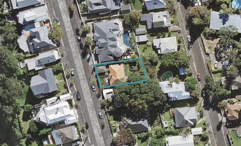 61 Queen Street, Northcote Point, Auckland - Carousel 1