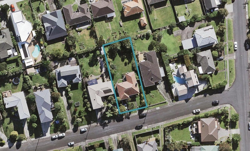 36 City View Terrace, Birkenhead, Auckland - Carousel 1